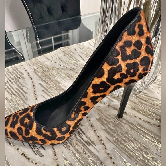Michael Kors Keke Leopard Print Calf hair Pumps size 8.5 - Picture 2 of 5